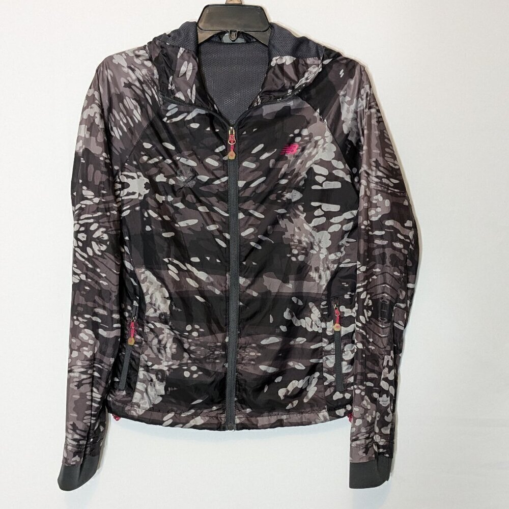 NEW BALANCE Camo Hooded Activewear Full Zip Windbreaker Jacket; Women Size S